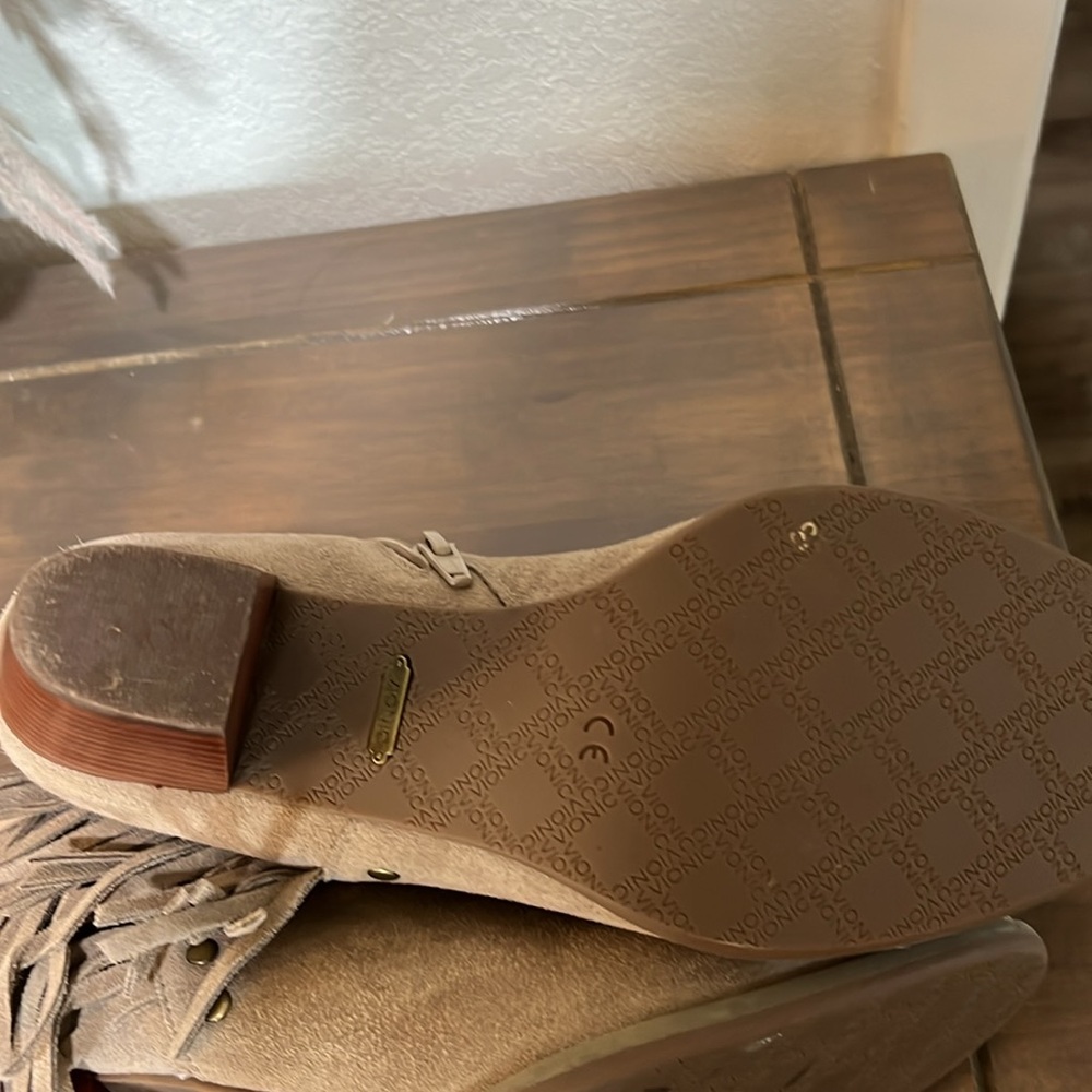 Vionic Ankle Boots - image 4